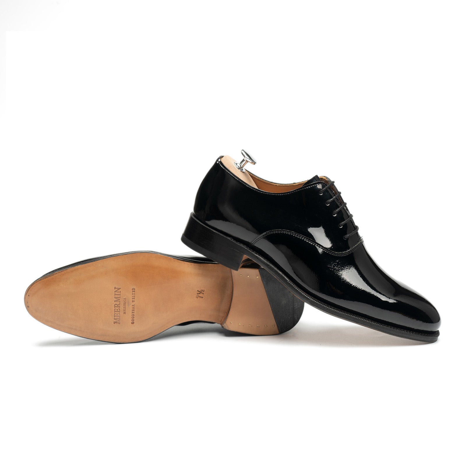 114450 - Black PATENT