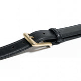 Meermin black waxy calf belt, close-up on the solid brass buckle and keeper loop