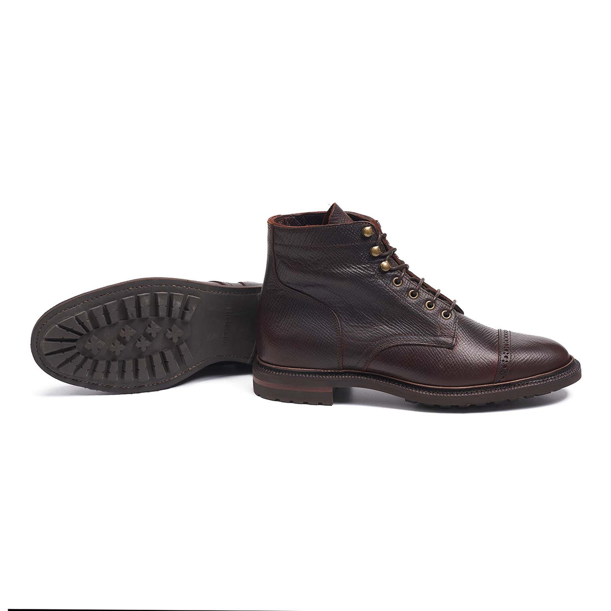 Meermin Polo oiled crossboard leather cap-toe boots, side profile with sole tread shown, paired standing and lying flat
